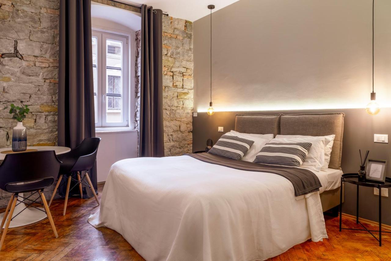 Romantic Studio In The Heart Of Трієст Екстер'єр фото
