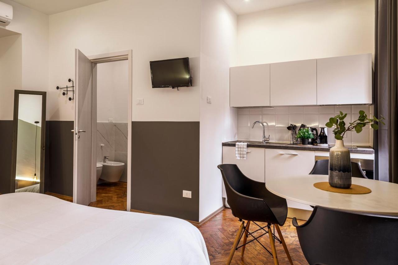 Romantic Studio In The Heart Of Трієст Екстер'єр фото